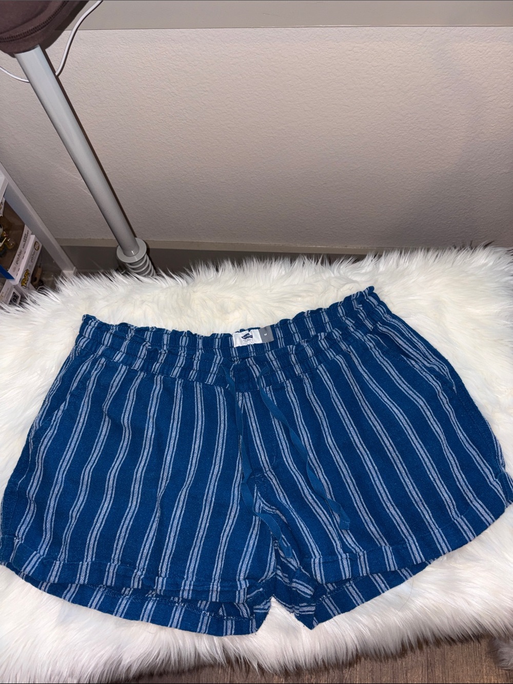 Old Navy Blue Striped Women's Athletic Shorts
